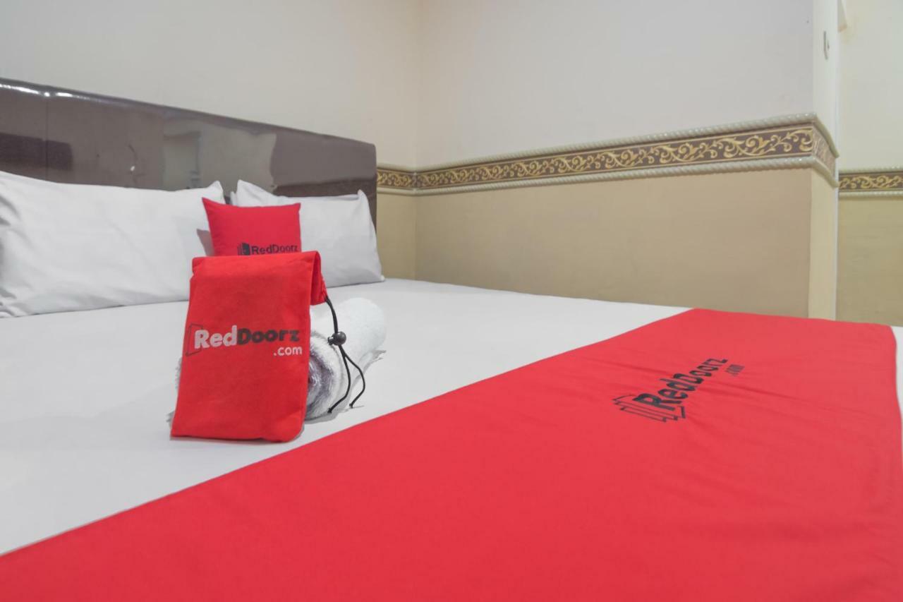 Reddoorz @ Tanjung Karang Lampung Hotell Bandar Lampung Eksteriør bilde